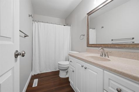 152 N Westminster Street Iowa City IA 52245