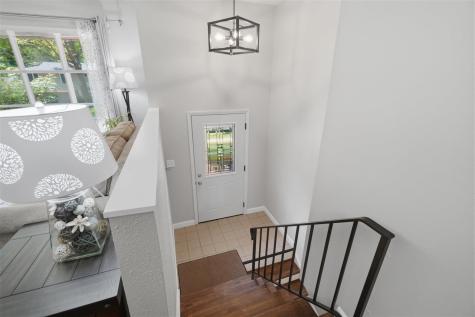 152 N Westminster Street Iowa City IA 52245