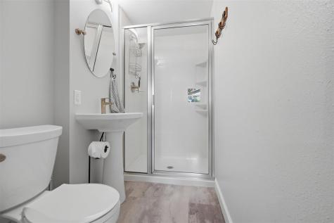 152 N Westminster Street Iowa City IA 52245