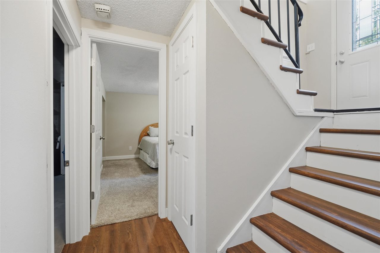 152 N Westminster Street Iowa City IA 52245