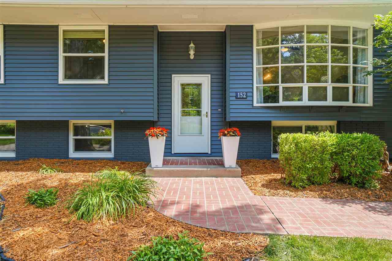 152 N Westminster Street Iowa City IA 52245