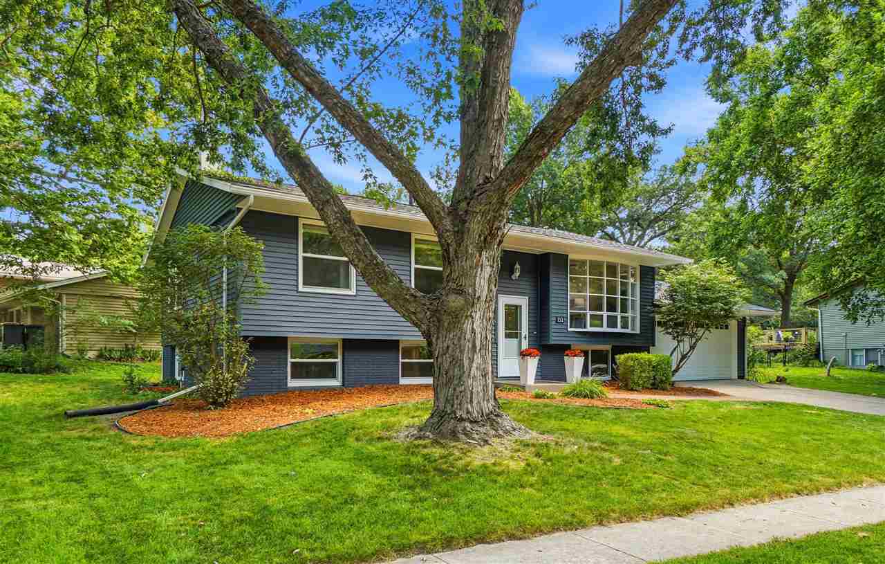 152 N Westminster Street Iowa City IA 52245
