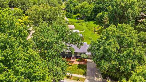 152 N Westminster Street Iowa City IA 52245