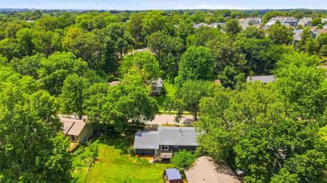 152 N Westminster Street Iowa City IA 52245