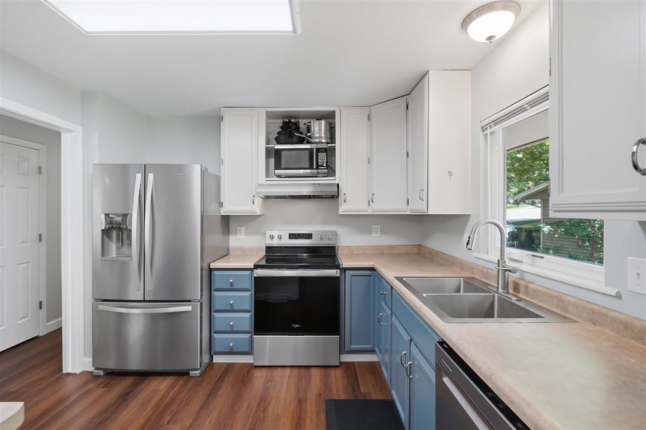 152 N Westminster Street Iowa City IA 52245