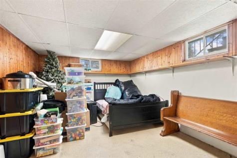 718 3rd Street Kalona IA 52247