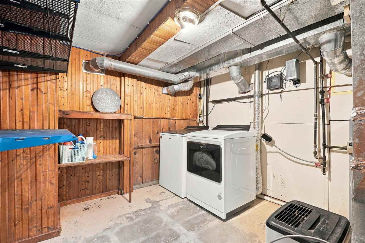 718 3rd Street Kalona IA 52247