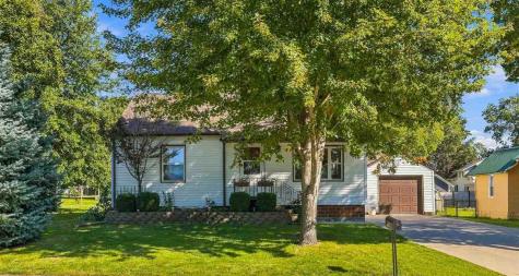 718 3rd Street Kalona IA 52247