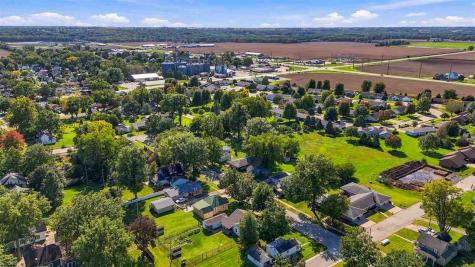 718 3rd Street Kalona IA 52247