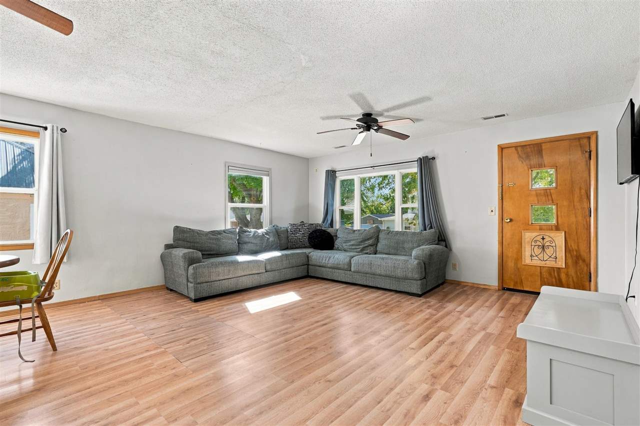 718 3rd Street Kalona IA 52247