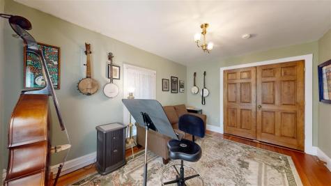 308 Ronalds Street Iowa City IA 52245
