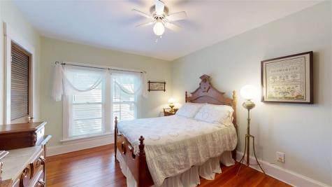 308 Ronalds Street Iowa City IA 52245