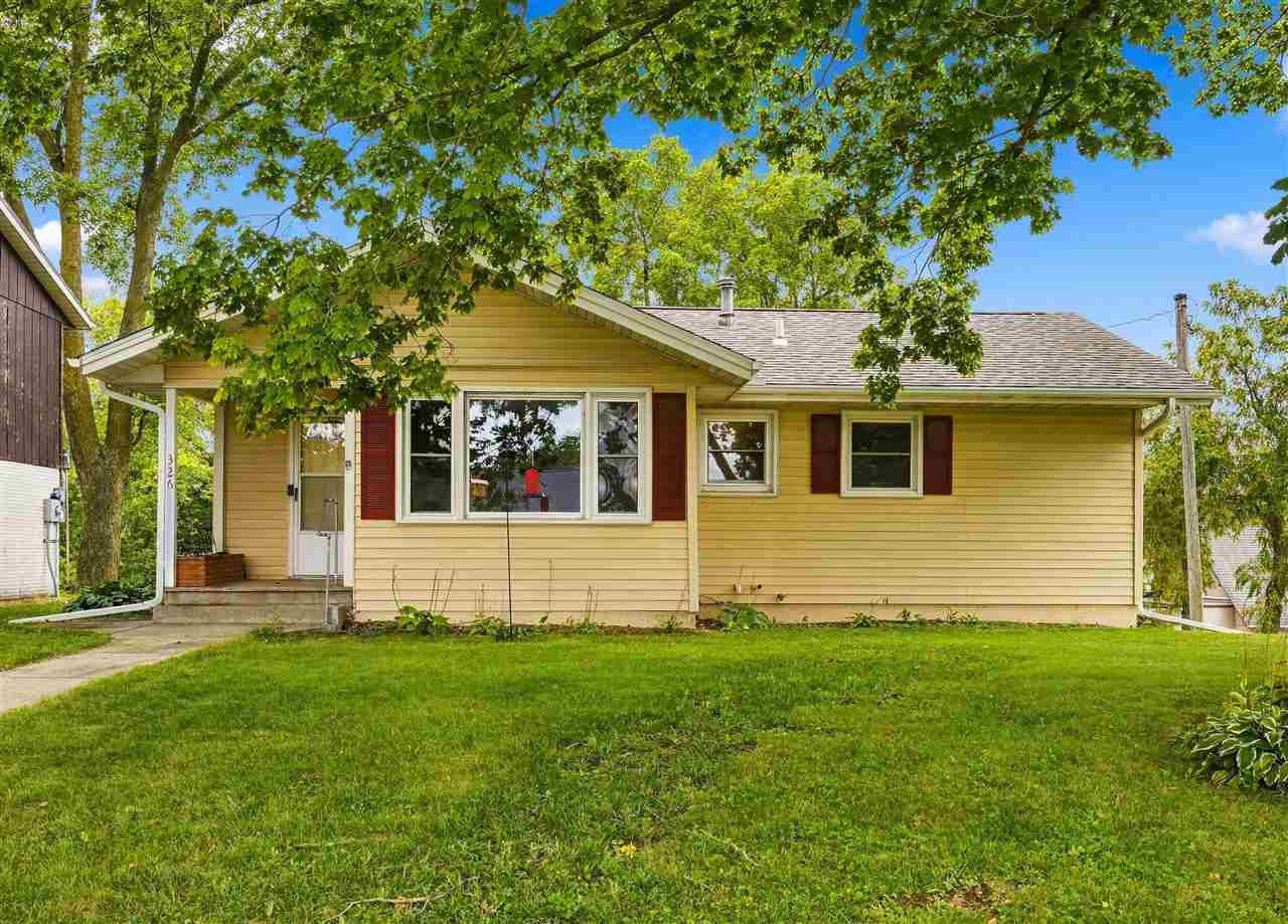 326 N 6th Street West Branch IA 52358
