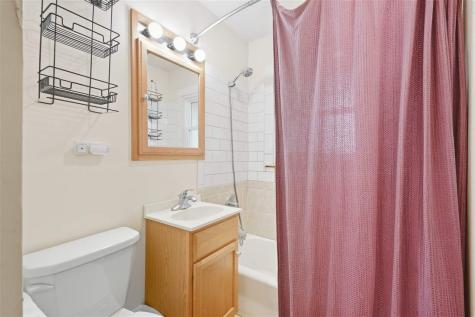 326 N 6th Street West Branch IA 52358