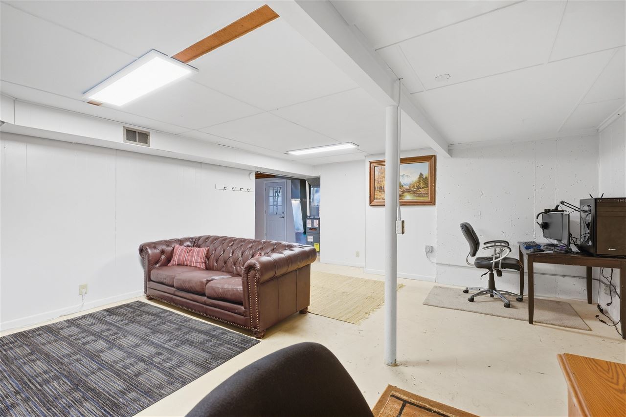 326 N 6th Street West Branch IA 52358