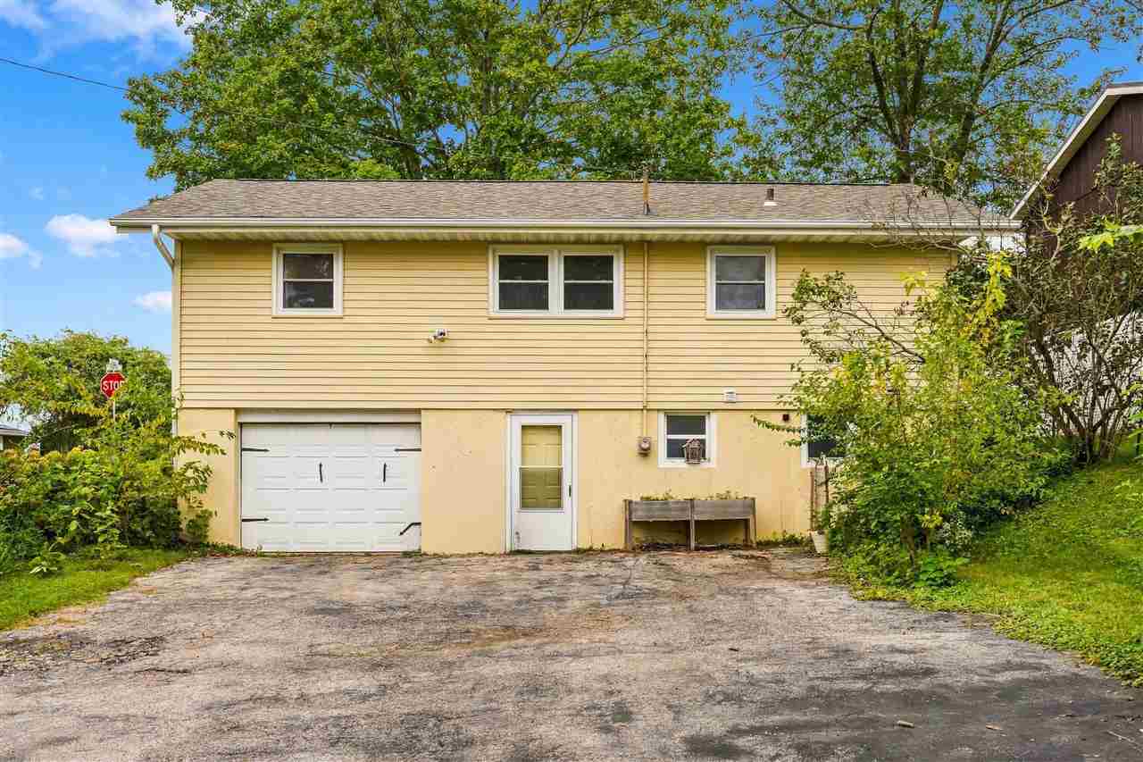 326 N 6th Street West Branch IA 52358