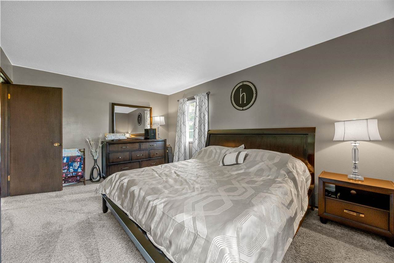 213 Maple Street Olin IA 52320