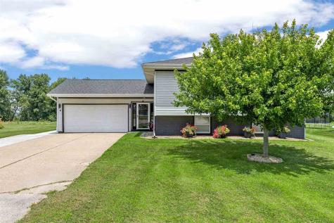 213 Maple Street Olin IA 52320