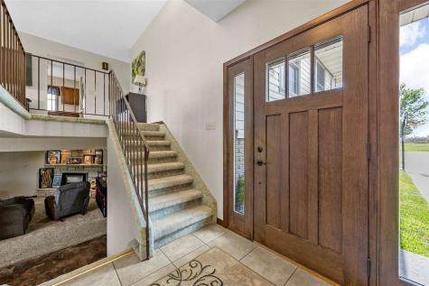 213 Maple Street Olin IA 52320