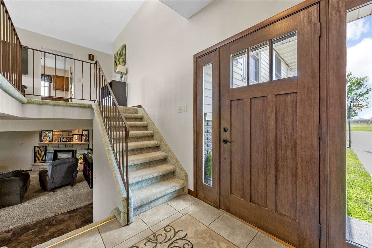 213 Maple Street Olin IA 52320