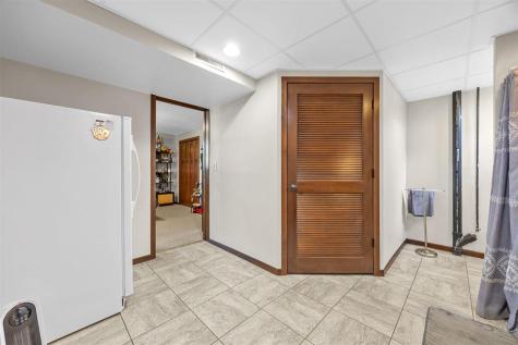 213 Maple Street Olin IA 52320