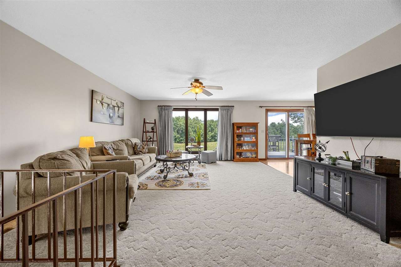 213 Maple Street Olin IA 52320