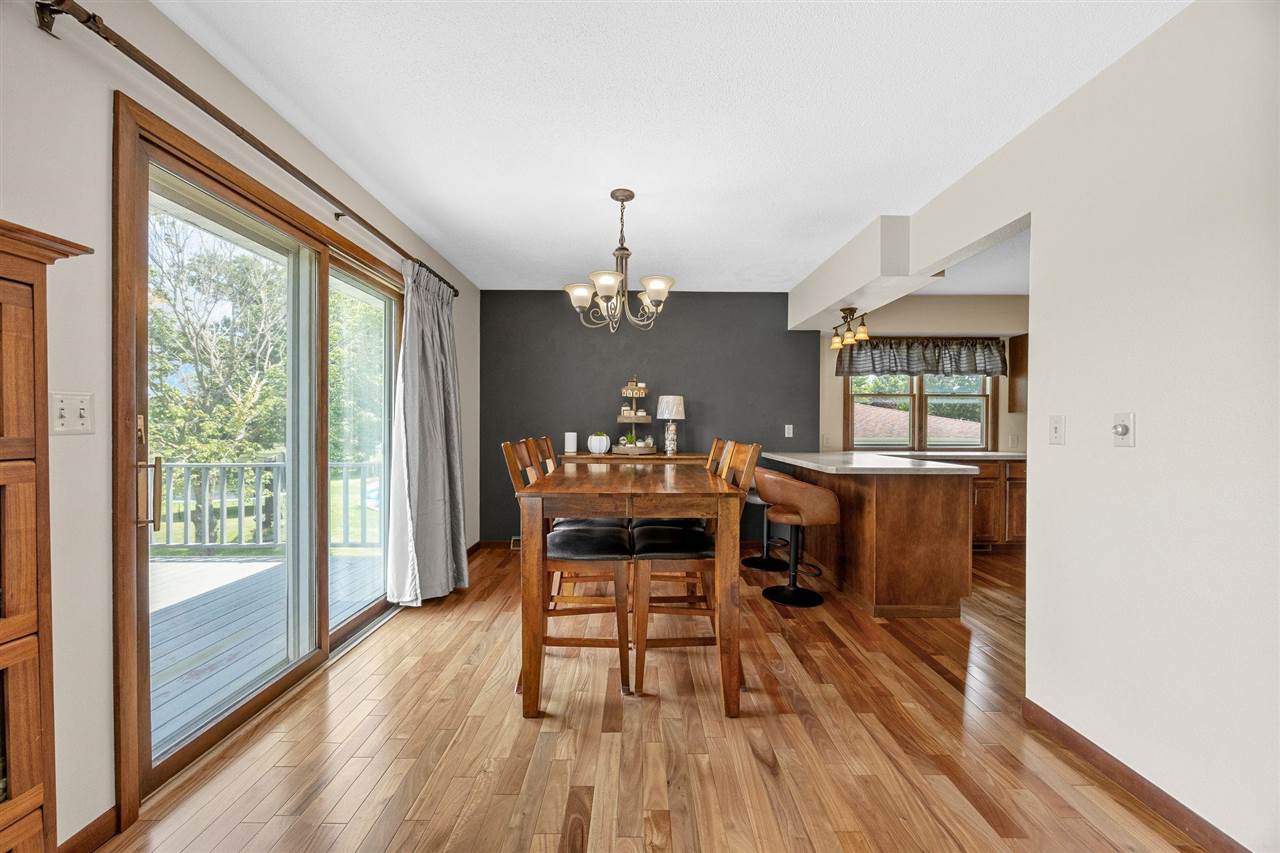 213 Maple Street Olin IA 52320