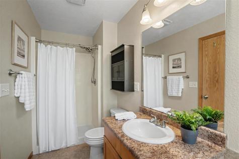 803 Wood Lily Road Solon IA 52333