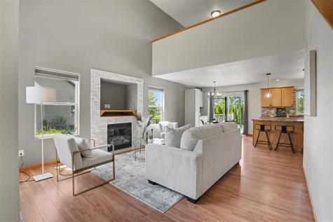 803 Wood Lily Road Solon IA 52333