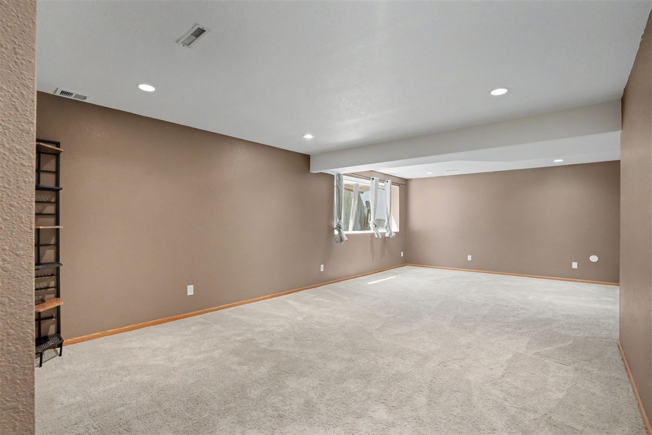 803 Wood Lily Road Solon IA 52333