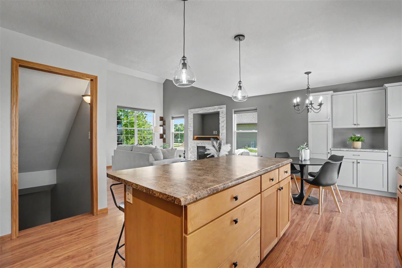 803 Wood Lily Road Solon IA 52333