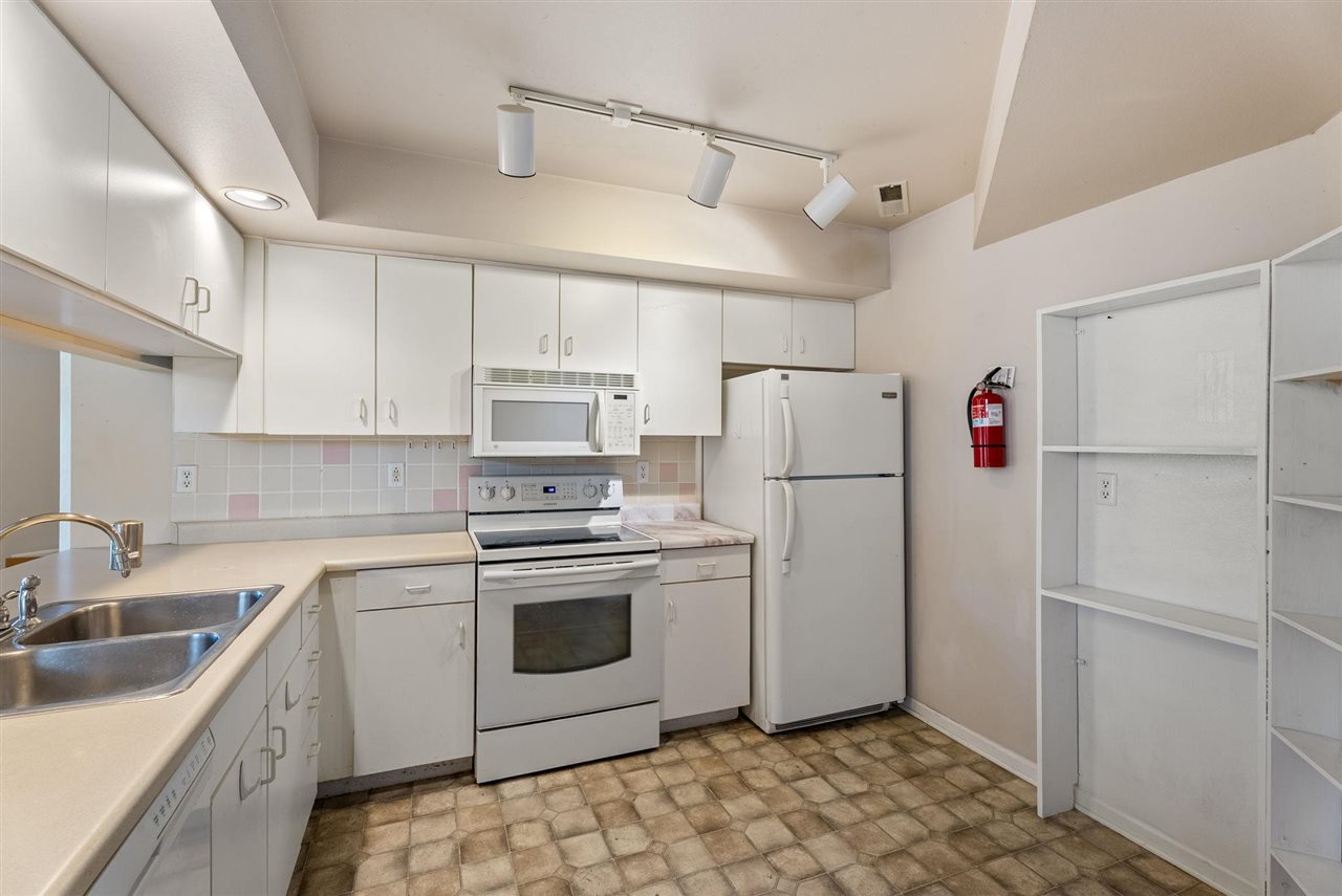 996 22nd Avenue Coralville IA 52241