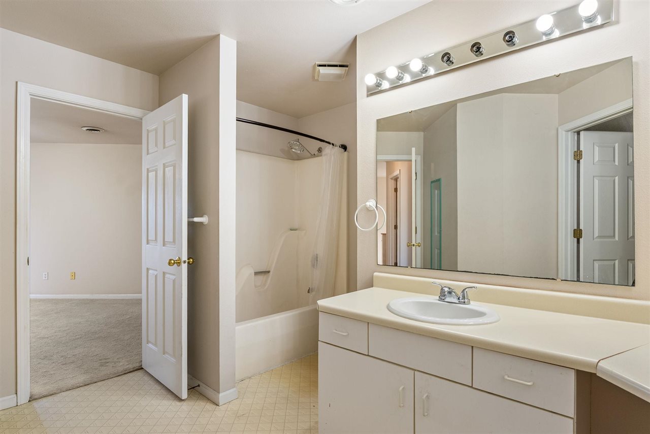 996 22nd Avenue Coralville IA 52241