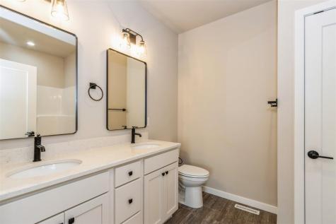 400 S Seven Oaks Road North Liberty IA 52317