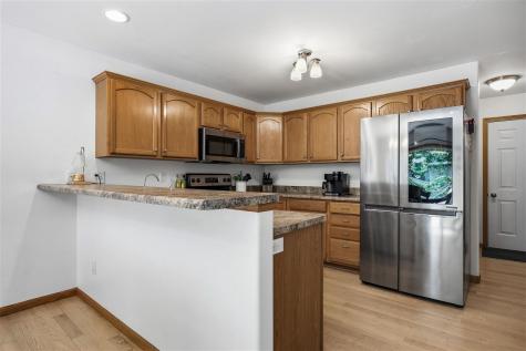 452 N Mckenzie Lane North Liberty IA 52317