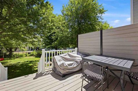 452 N Mckenzie Lane North Liberty IA 52317
