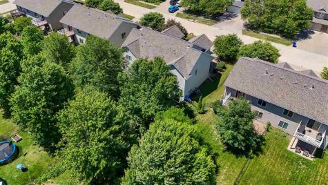 452 N Mckenzie Lane North Liberty IA 52317