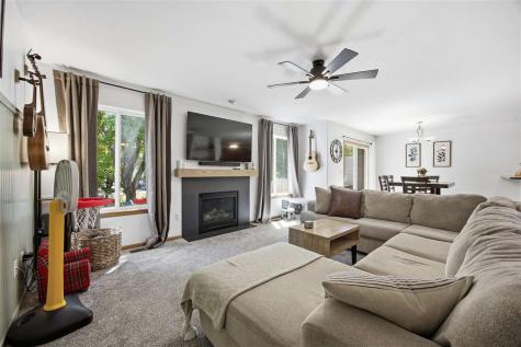 452 N Mckenzie Lane North Liberty IA 52317