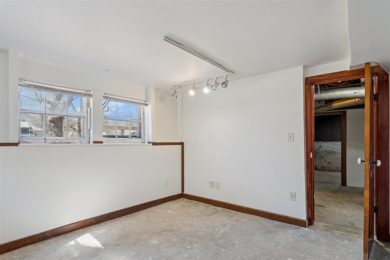717 S 7th Avenue Iowa City IA 52240