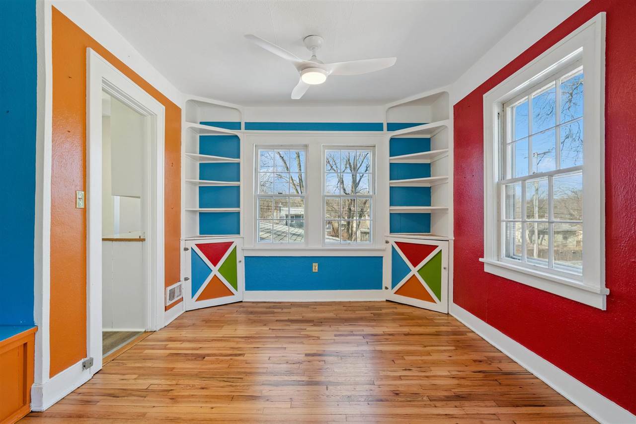 717 S 7th Avenue Iowa City IA 52240