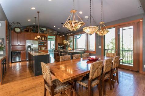 2598 Quincy Road NE Solon IA 52333