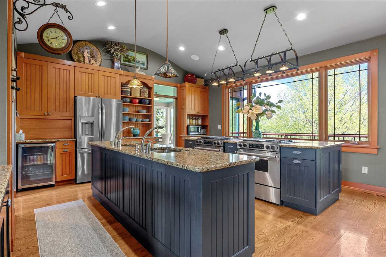 2598 Quincy Road NE Solon IA 52333