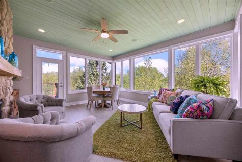 2598 Quincy Road NE Solon IA 52333