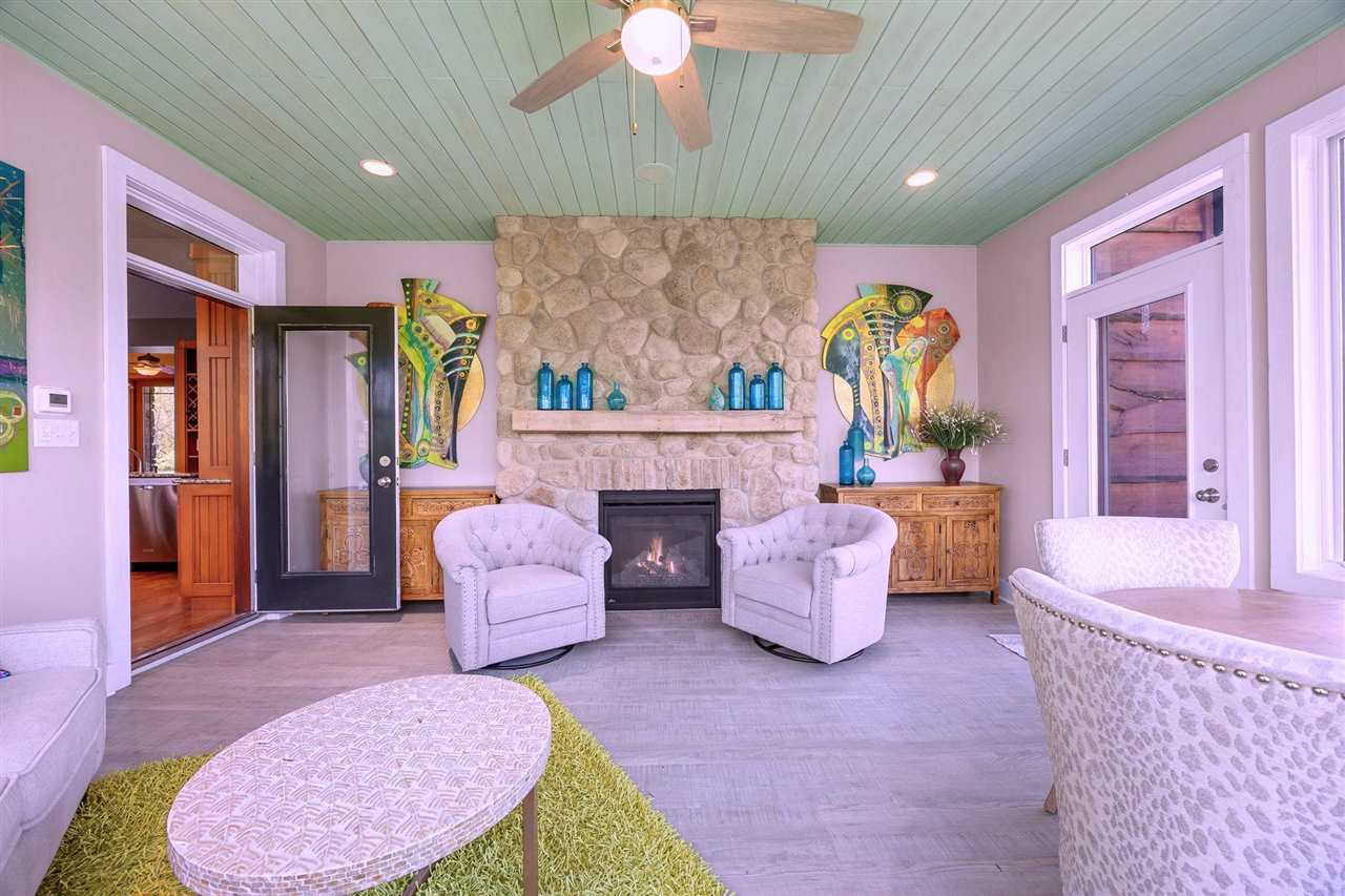 2598 Quincy Road NE Solon IA 52333