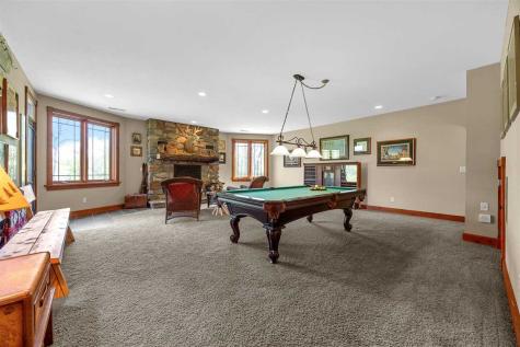 2598 Quincy Road NE Solon IA 52333
