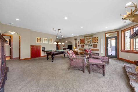 2598 Quincy Road NE Solon IA 52333