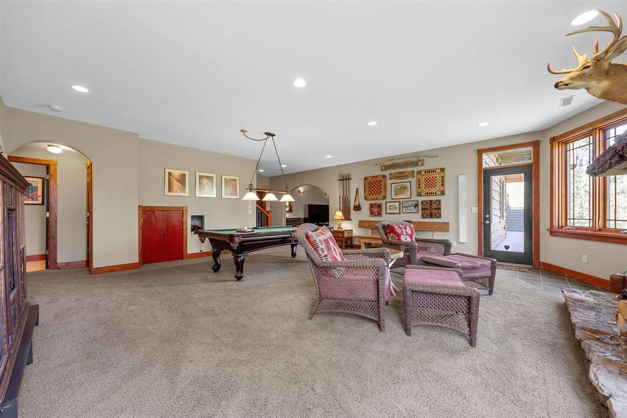 2598 Quincy Road NE Solon IA 52333