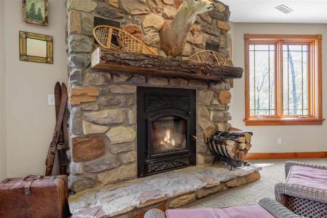 2598 Quincy Road NE Solon IA 52333