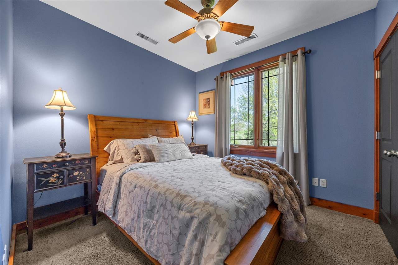 2598 Quincy Road NE Solon IA 52333