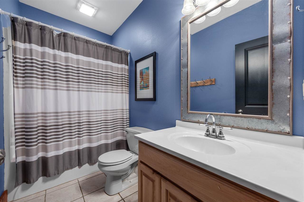 2598 Quincy Road NE Solon IA 52333